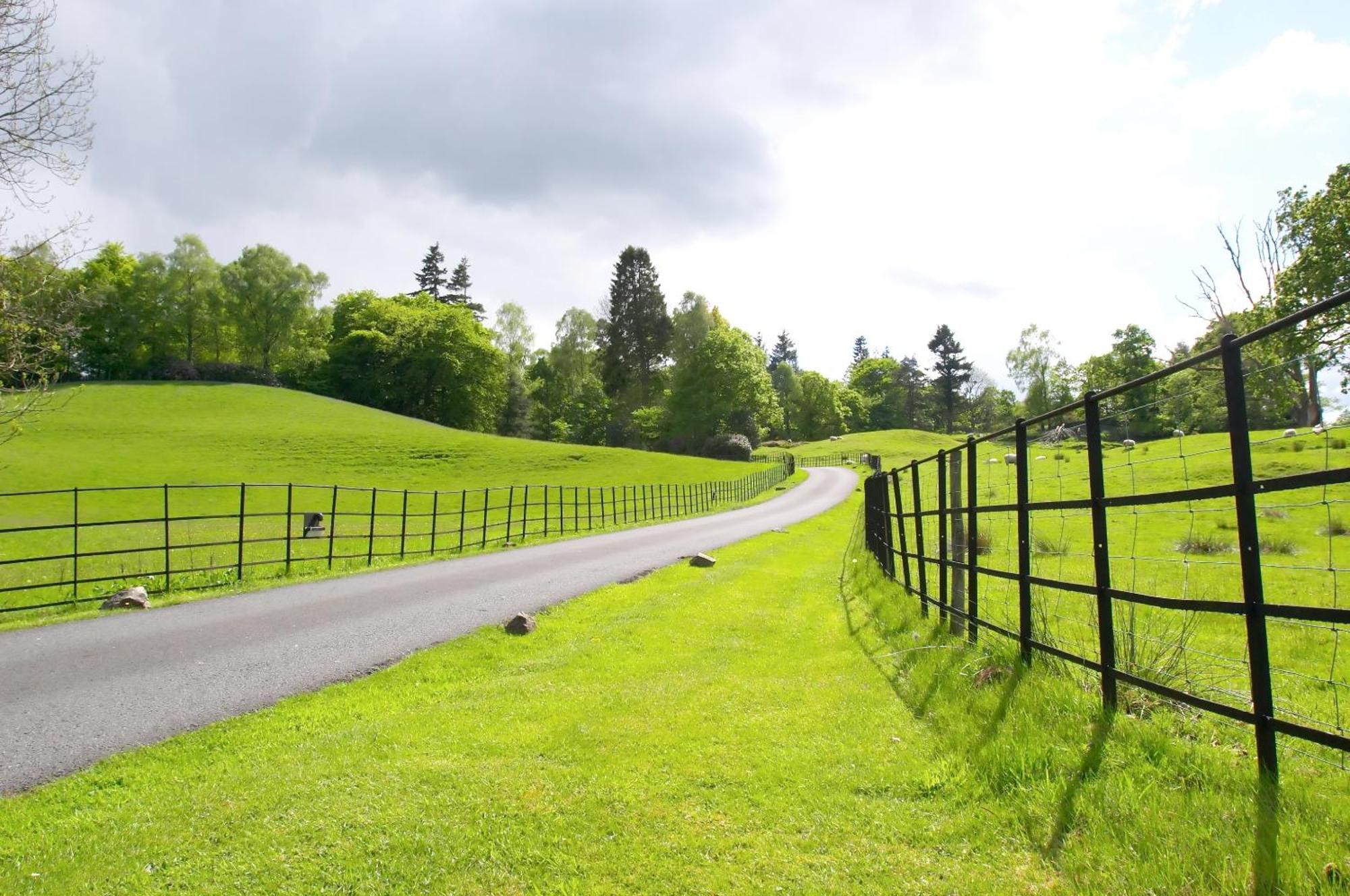 Brathay Hall - Brathay Trust Ембълсайд Екстериор снимка